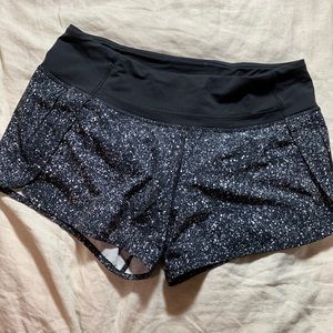 Lululemon run time short size 6